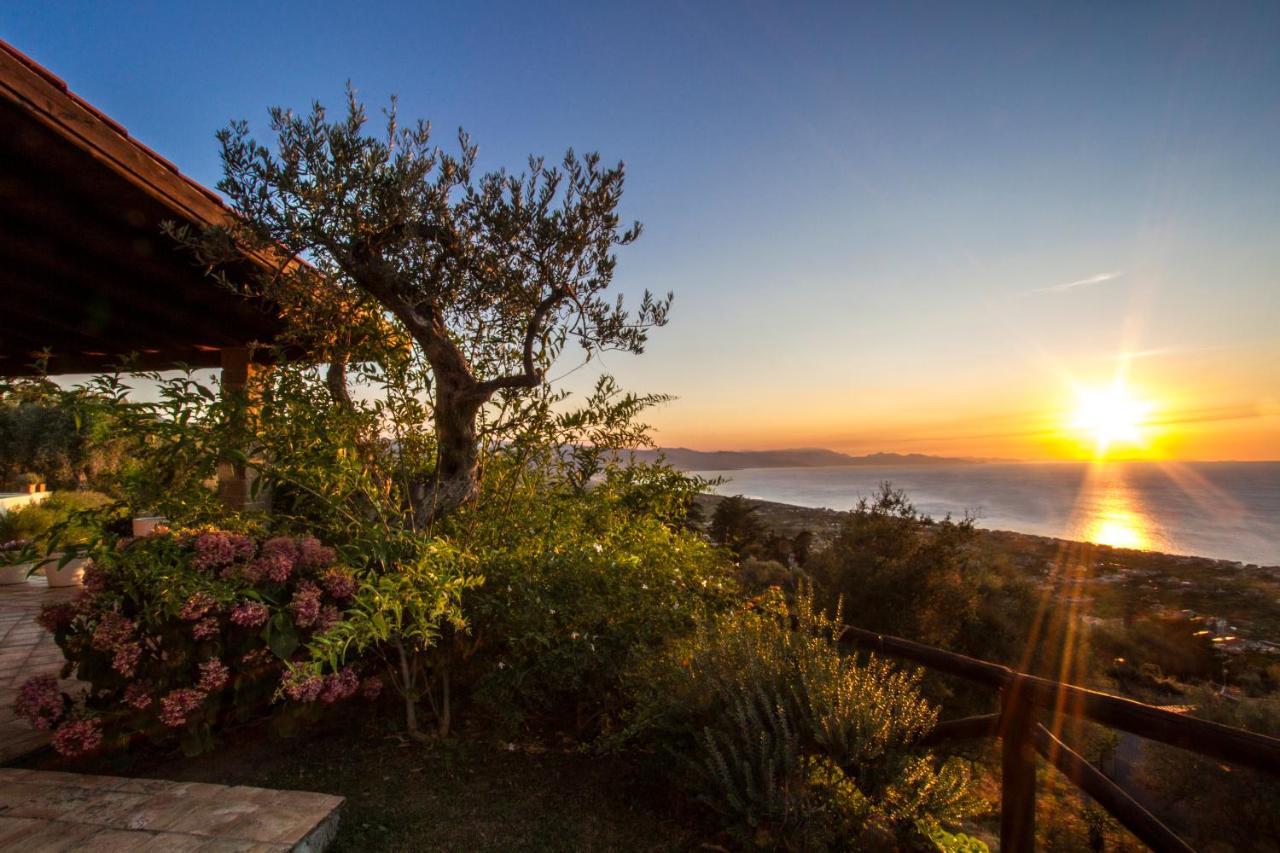 Villa Laura Capo dʼOrlando Dış mekan fotoğraf