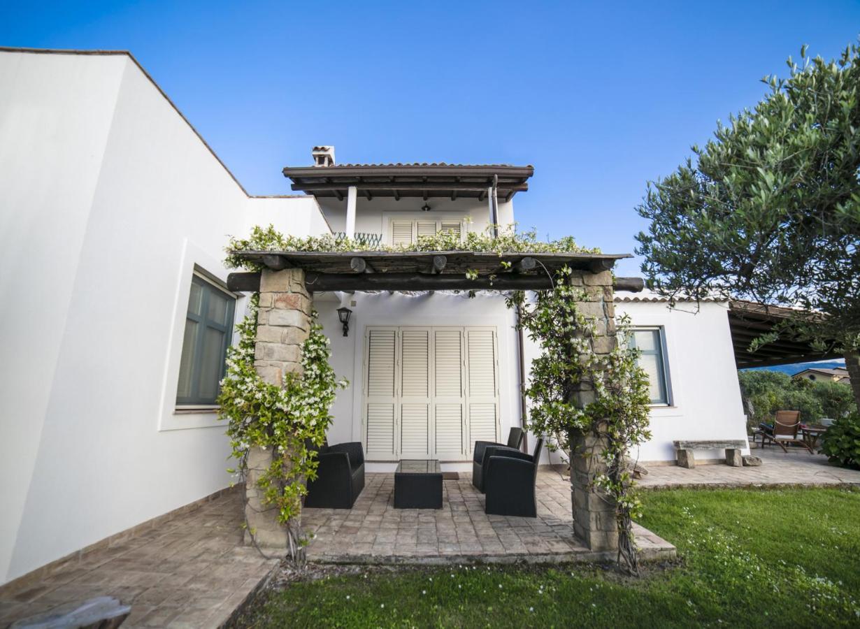 Villa Laura Capo dʼOrlando Dış mekan fotoğraf